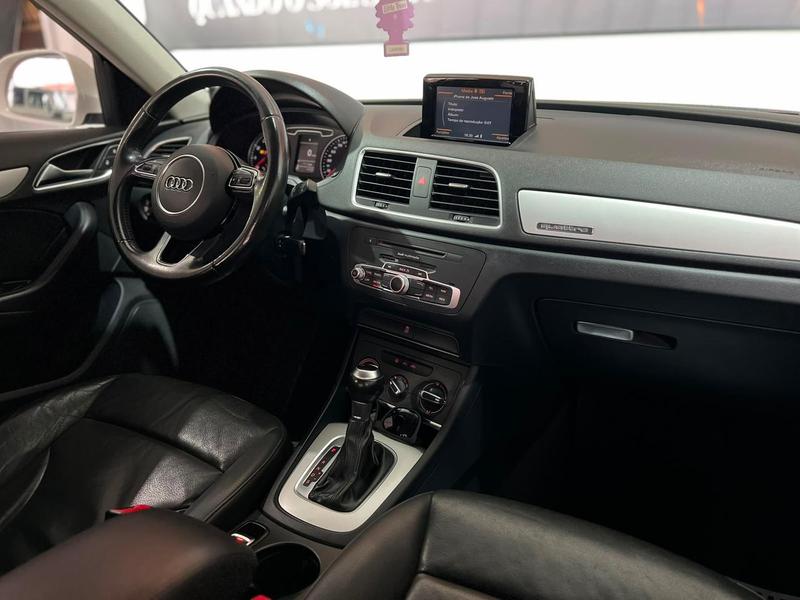 Audi Q3 2.0 TFSI - foto 13
