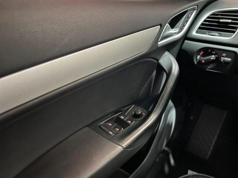 Audi Q3 2.0 TFSI - foto 18