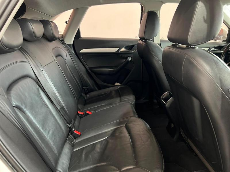 Audi Q3 2.0 TFSI - foto 17