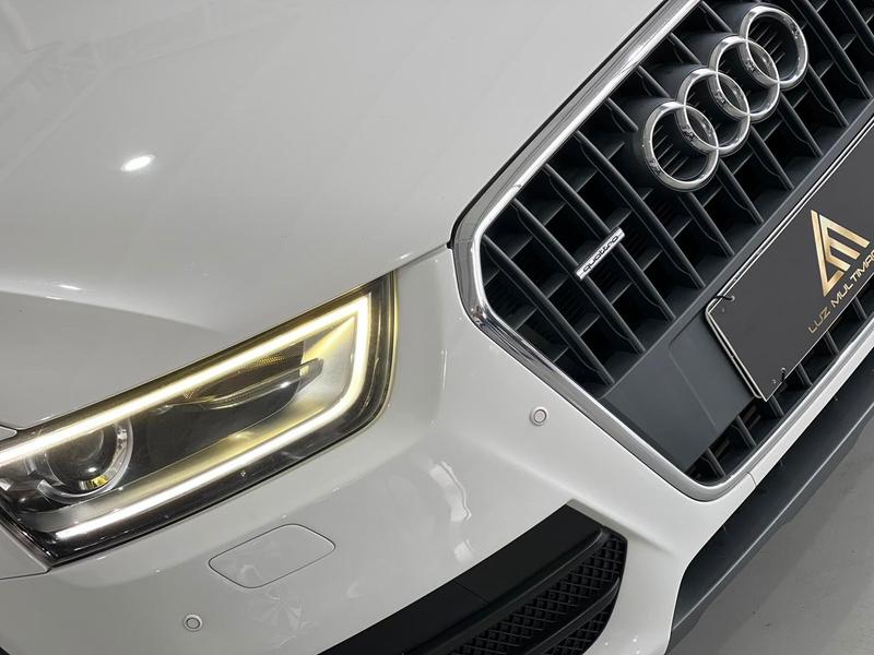 Audi Q3 2.0 TFSI - foto 6