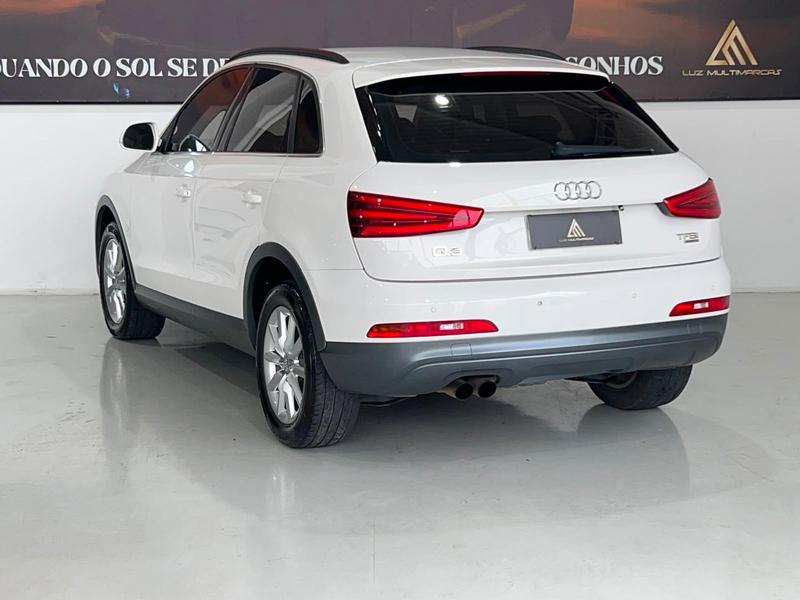 Audi Q3 2.0 TFSI - foto 9