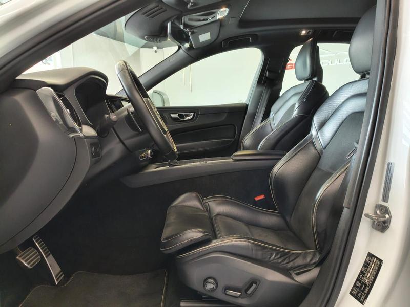 Volvo XC60 20t5 R Des - foto 10