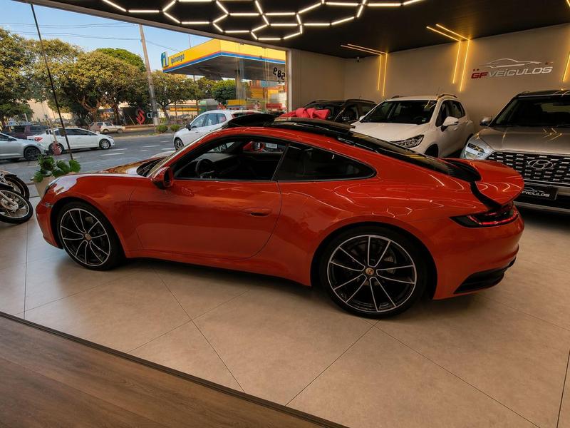 Porsche 911 Carrera - foto 6