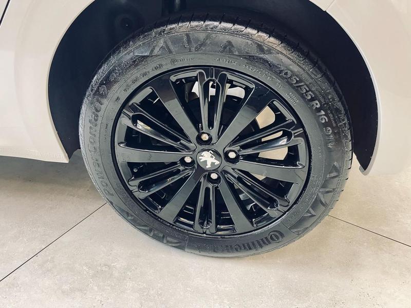 Peugeot 208 Sport Mt - foto 14