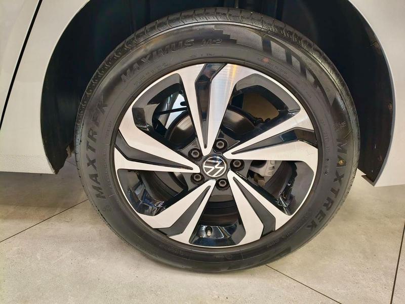 Volkswagen Virtus Comfort 200 TSI 1.0 Flex 12V Automático - foto 12