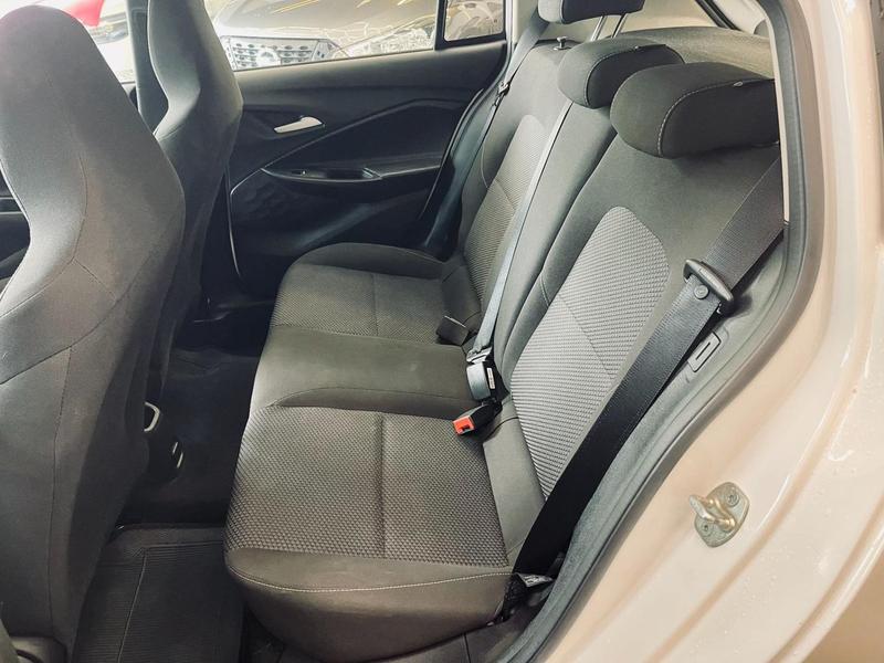 Chevrolet Onix 10tmt - foto 10