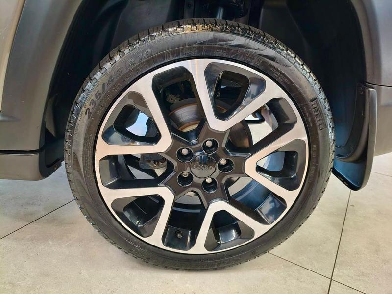 Jeep Compass Longitude 2.0 4X2 Flex 16V Aut. - foto 13