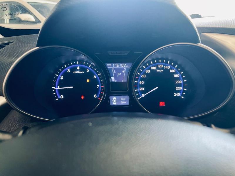 Hyundai Veloster - foto 13