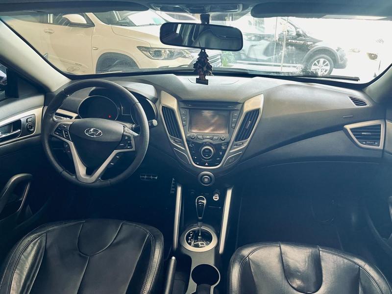Hyundai Veloster - foto 11
