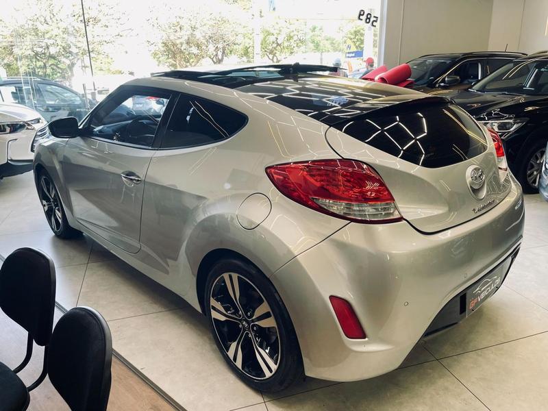 Hyundai Veloster - foto 4