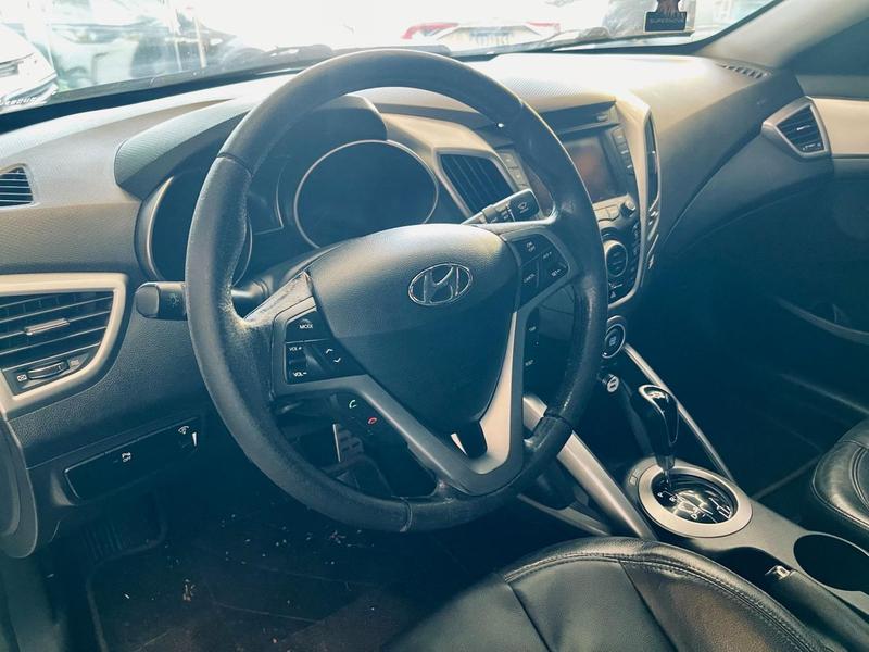 Hyundai Veloster - foto 12