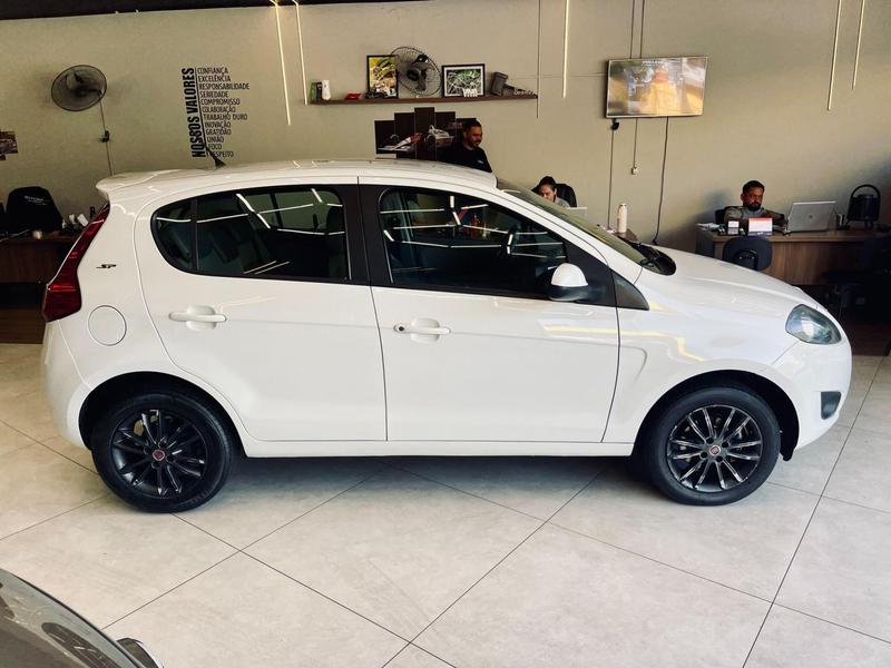 Fiat Palio Essence 1.6 Flex 16V 5P - foto 5