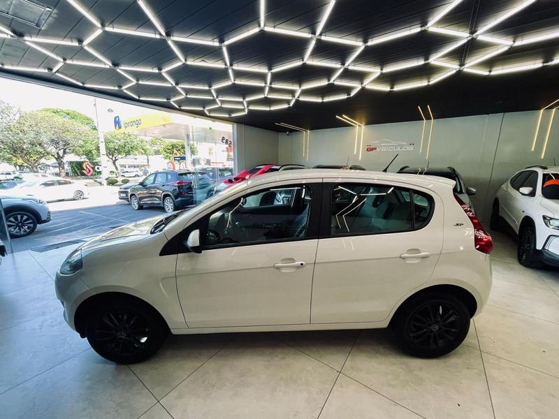 Fiat Palio Essence 1.6 Flex 16V 5P - foto 6