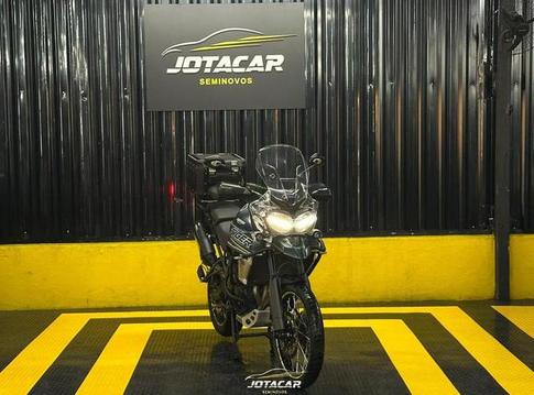 TRIUMPH TIGER 800 XCA