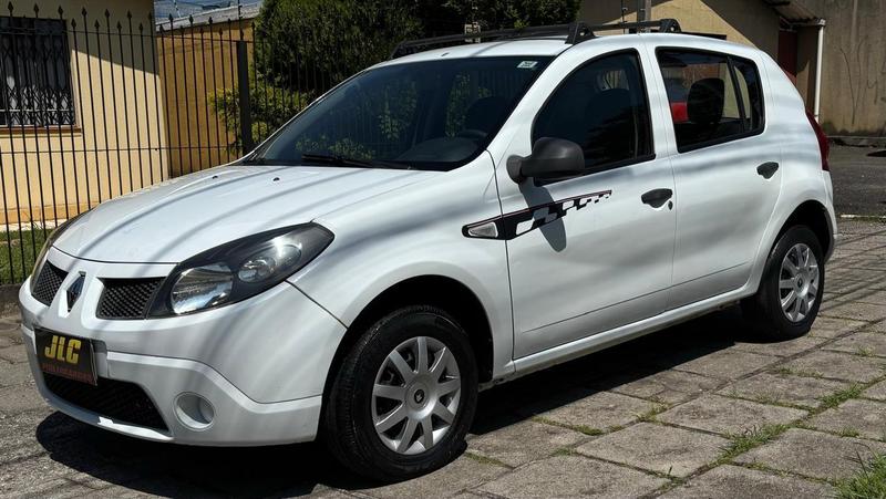 RENAULT SANDERO 1.0 16V