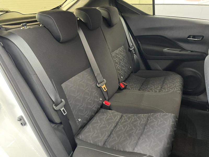 Nissan Kicks Sense CVT - foto 12