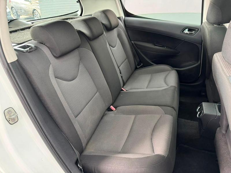 Peugeot 308 Active - foto 11