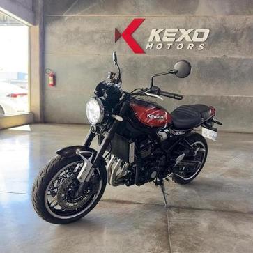 KAWASAKI Z 900 RS CAF�