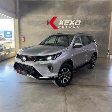 TOYOTA HILUX SWSRXA4RD