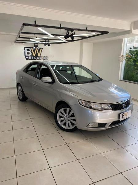 Kia Cerato 2013 à venda
