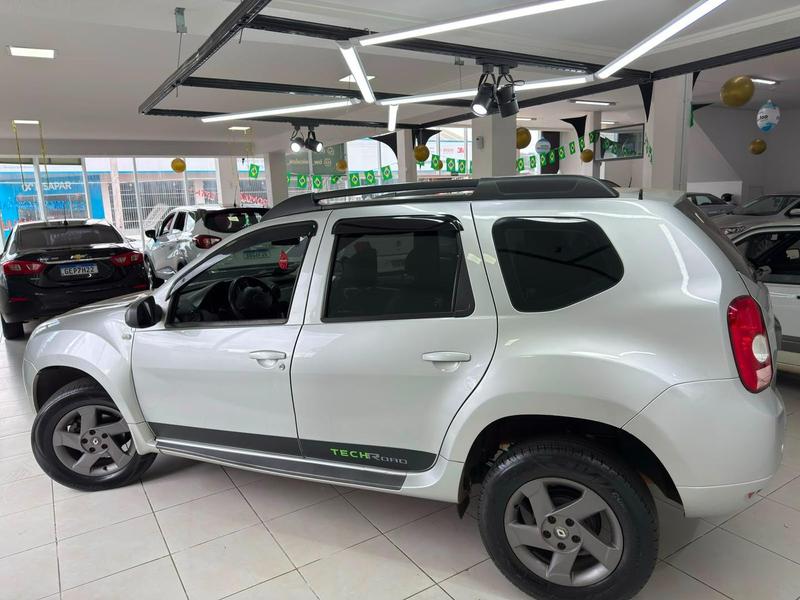Renault Duster Dynamique 2.0 16V - foto 4