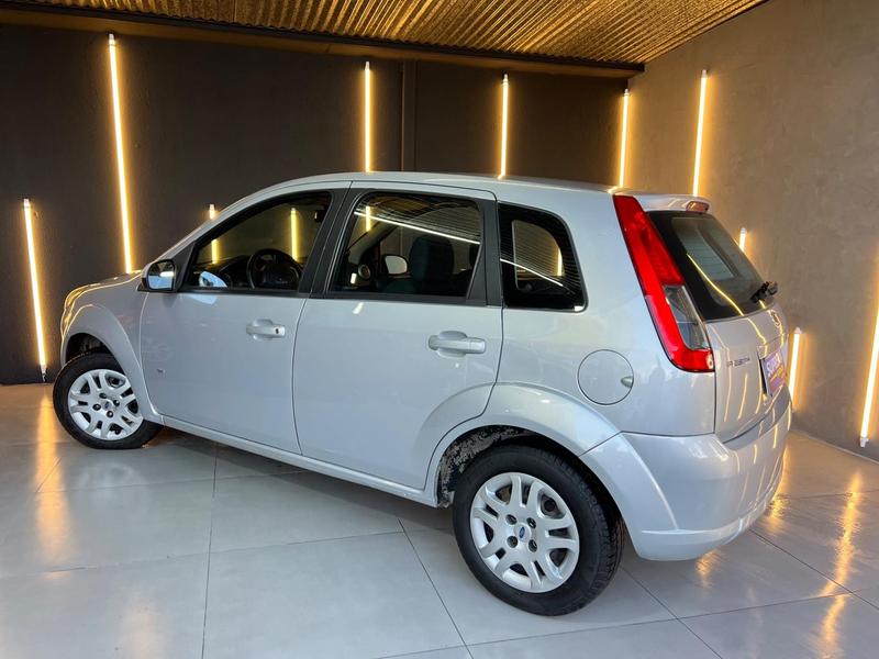 Ford Fiesta 1.6 Flex - foto 4