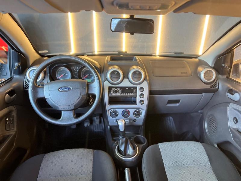 Ford Fiesta 1.6 Flex - foto 8