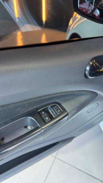Volkswagen Gol 10l - foto 8
