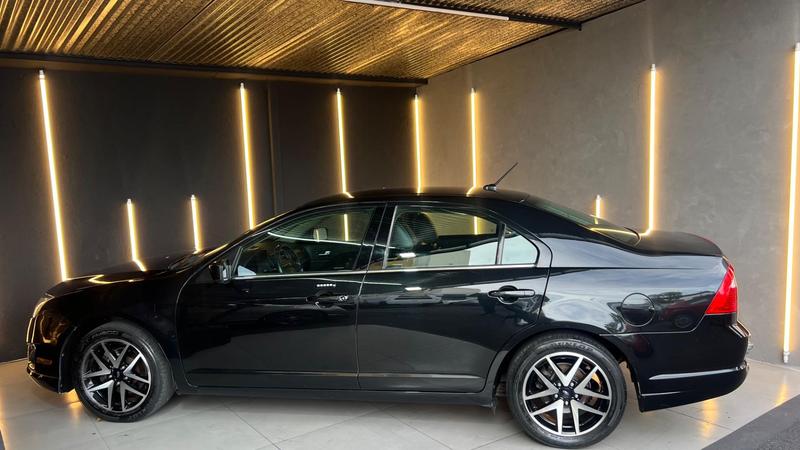Ford Fusion - foto 4
