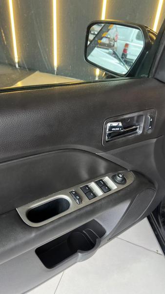 Ford Fusion - foto 5