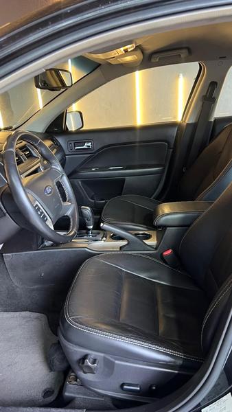 Ford Fusion - foto 6