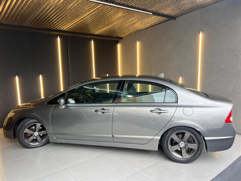 Honda Civic Sedan Lxs 1.8 1.8 Flex 16V Aut. 4P - foto 4
