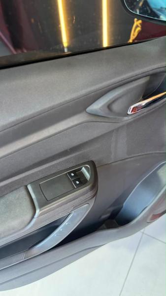 Chevrolet Onix Hatch Ls 1.0 8V Flexpower 5P Mec. - foto 8