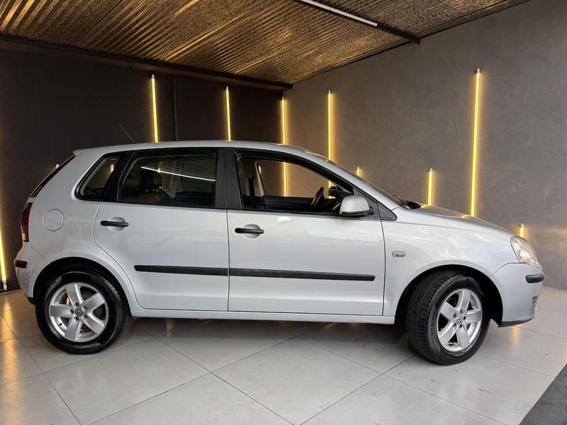 Volkswagen Polo 1.6 - foto 2