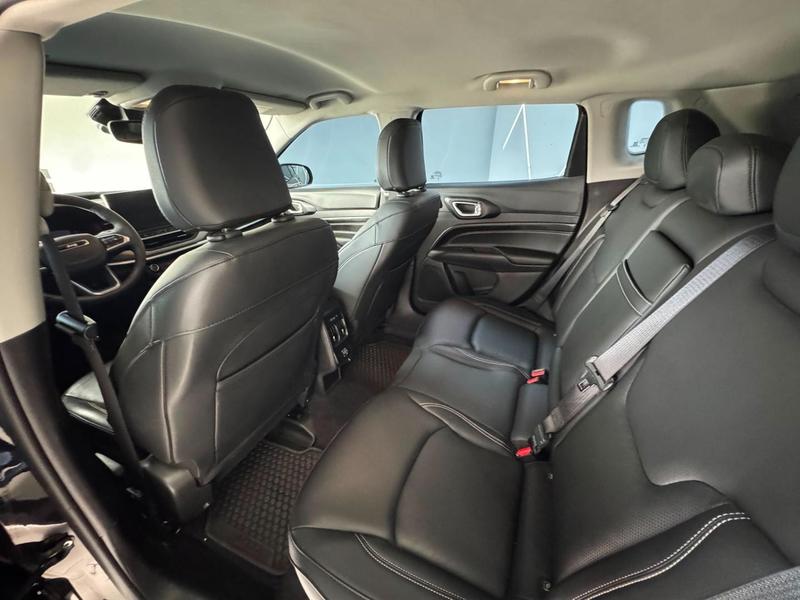 Jeep Compass Long T270 13 Tb 4X2 Flex Automático - foto 8