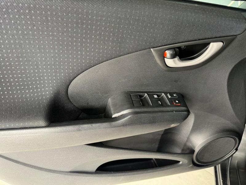 Honda Fit Lx Flex - foto 3