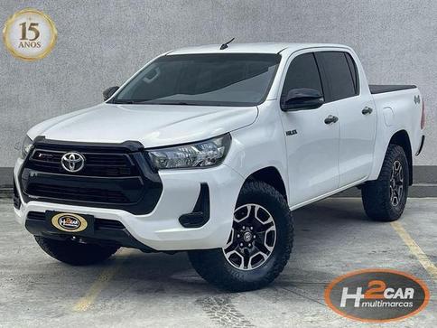 TOYOTA HILUX CD 4X4 2.8 DIESEL MEC.
