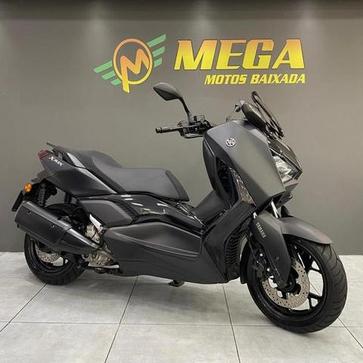 YAMAHA XMAX