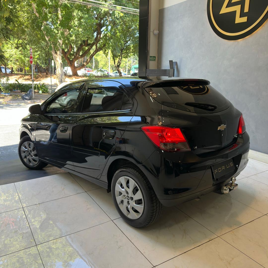 Imagem 3 de chevrolet onix 1.4mt lt 2015