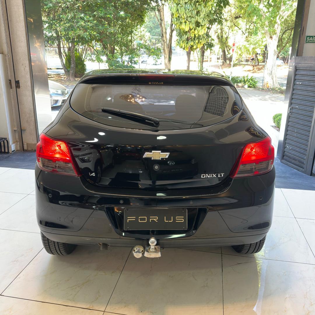 Imagem 4 de chevrolet onix 1.4mt lt 2015