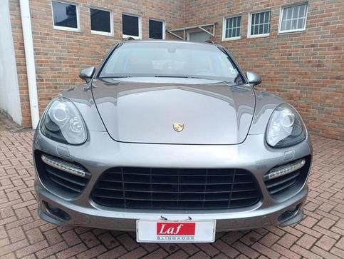 PORSCHE CAYENNE GTS