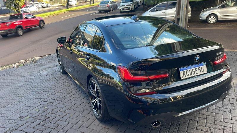 BMW 330e - foto 7