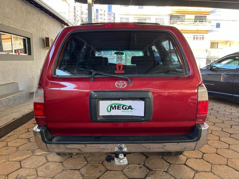 TOYOTA HILUX SW4 D