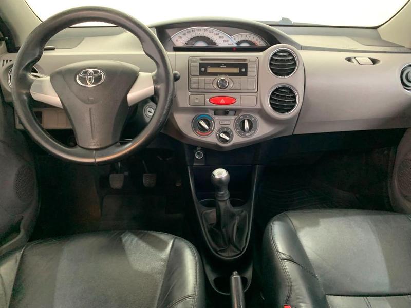 Toyota Etios Sd Xls - foto 5