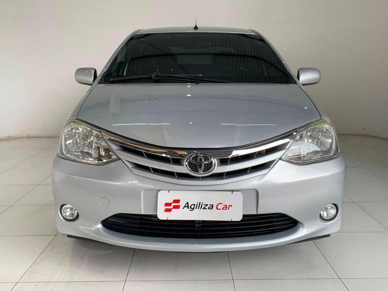 Toyota Etios Sd Xls - foto 2