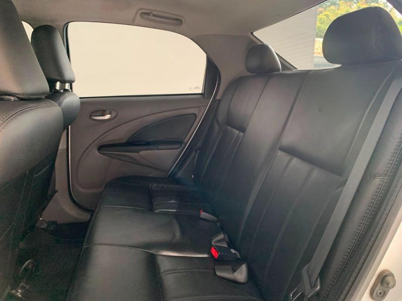 Toyota Etios Sd Xls - foto 7