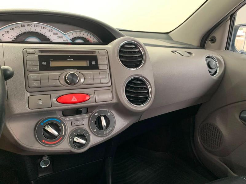 Toyota Etios Sd Xls - foto 8