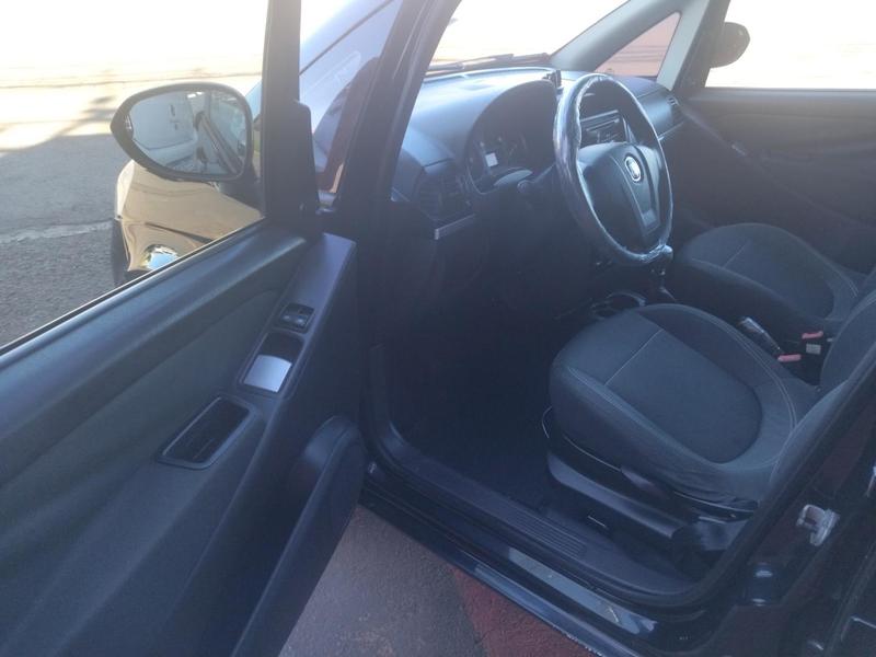 Fiat Idea Attractive 1.4 - foto 11
