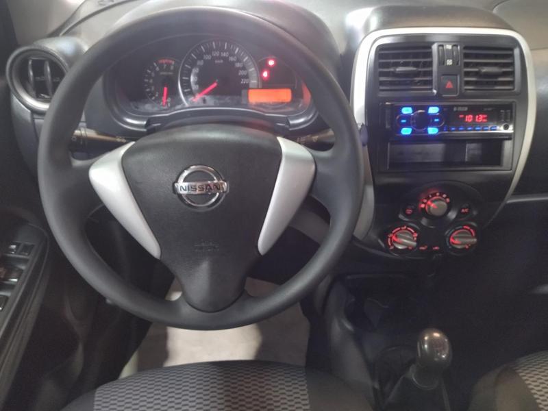 Nissan Versa 1.0 - foto 8
