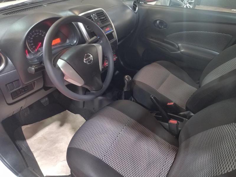 Nissan Versa 1.0 - foto 9